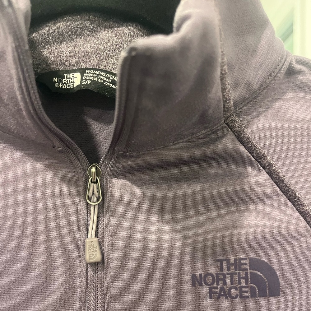 North Face Purple-Gray quarter-zip fleece, size Small